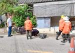 ลงพื้นที่แก้ไขปัญหาการดำเนินการลอกท่อระบายน้ำ บริเวณหน้าเซีย