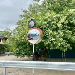ลงพื้นที่ตรวจสอบไฟกระพริบและกระจกโค้งตามจุดต่าง ๆ ภายในเขตพื
