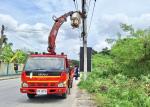 ดำเนินการติดตั้งไฟทางสาธารณะ ในเขตเทศบาลตำบลพานทอง