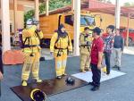 ดำเนินการฝึกซ้อมแผนเผชิญเหตุสาธารณภัย ทักษะการใส่ชุด SCBA ตา